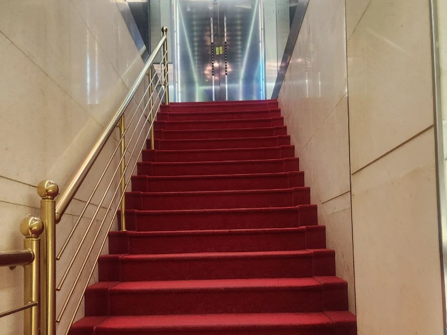 강남 도깨비 입구 계단