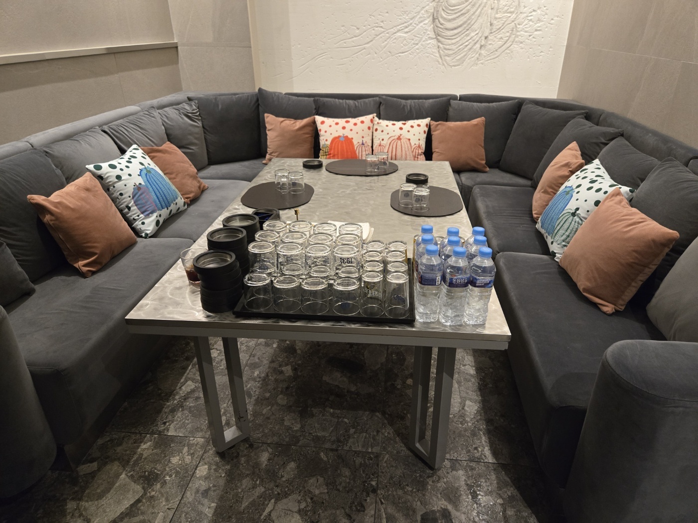 강남 코드원 룸 내부2