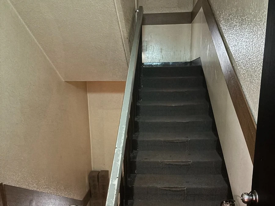 강남 킹스맨 계단